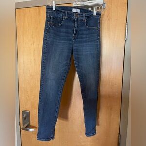 Loft size 8 skinny crop jeans.